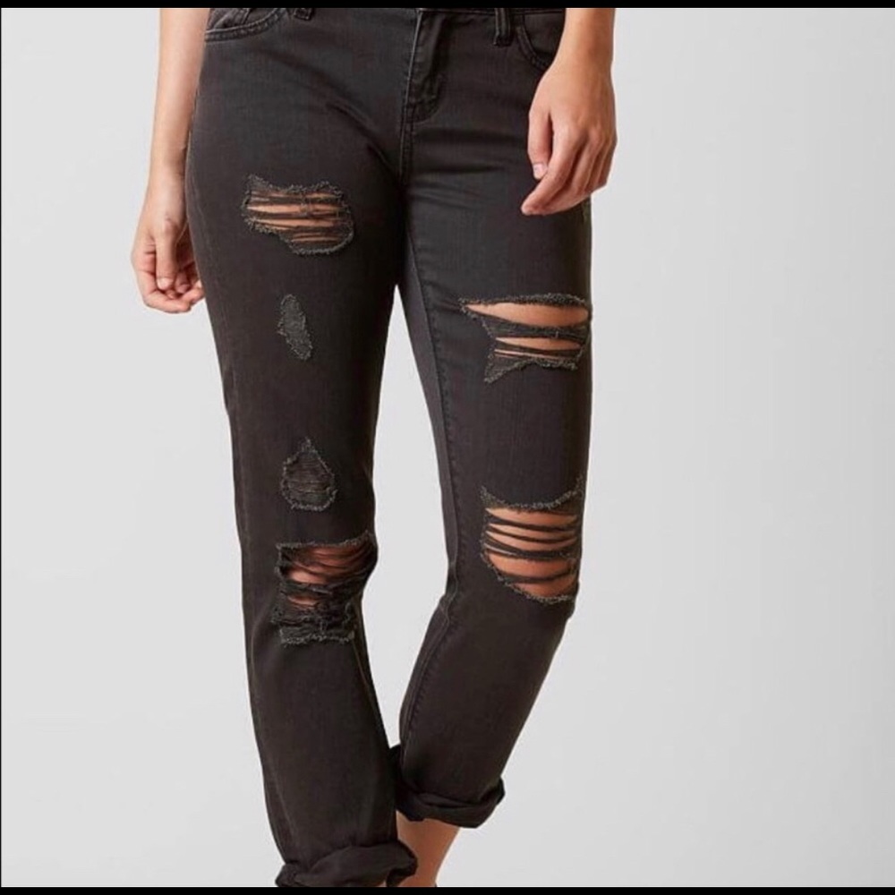 Daytrip ankles black destroy look